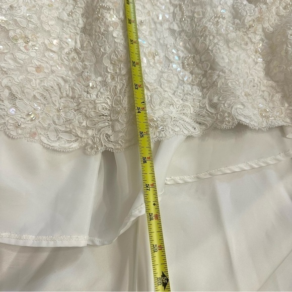 Vintage Alfred Angelo Collection Wedding Dress with long beaded Train size small - Picture 10 of 17